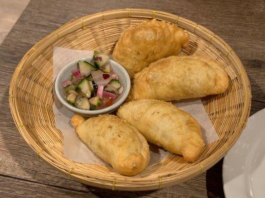 Curry buns (appetizers)