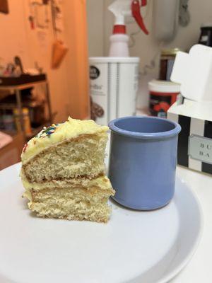 Massive(?!) Vanilla Cake Vanilla buttercream Slice