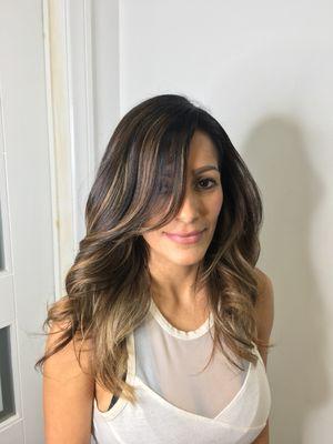 From black hair to high contrast balayage