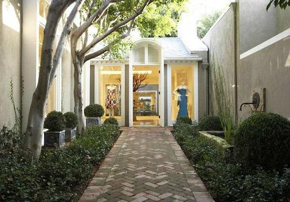 Oscar de la Renta Boutique, Melrose Place