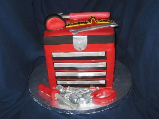 Toolbox birthday cake for a handyman!