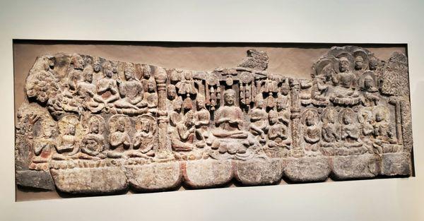 A limestone scenic carving that is from the Cave Temples of Xiangtangshan