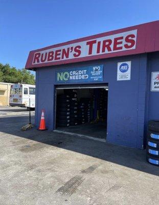 RUBEN'S TIRES