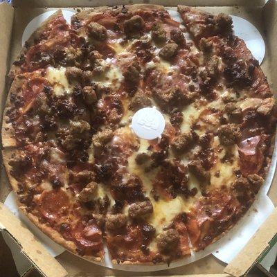 Meats thin crust w pepperoni, sausage, ham, bacon