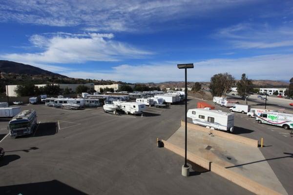 Allsize Storage & RV Parking Corona: Offers free amenities such as free dump, wash, air, and filtered ice.