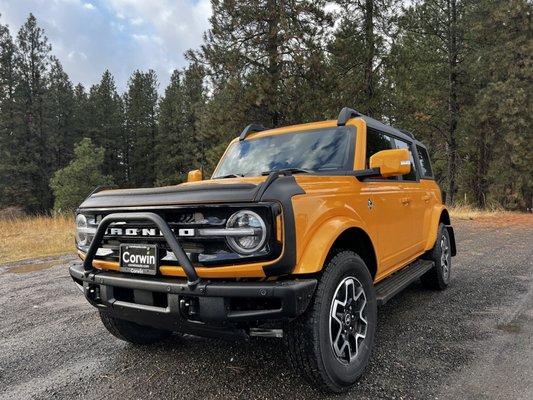 New Bronco out in the wild.