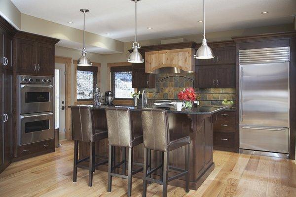 Kitchen with Island!