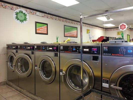 Large, clean washers.  Staff on site.  You can shop for groceries while you wash.