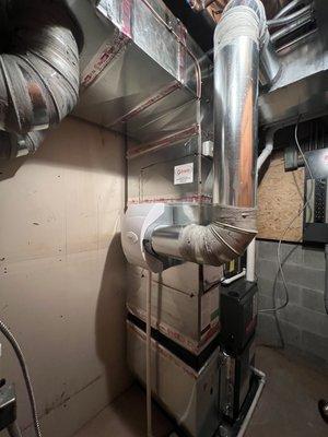 New furnace with humidifier