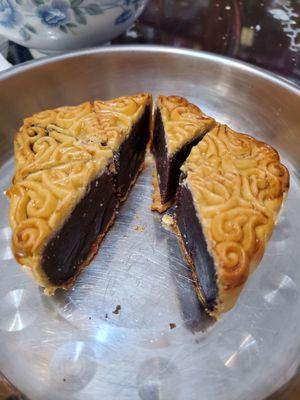 Mooncake filled with red bean paste