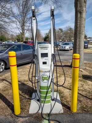 New electric vehicle charging station