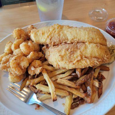 Very tasty seafood platter!