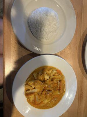 Yellow curry with shrimp. I got level 3