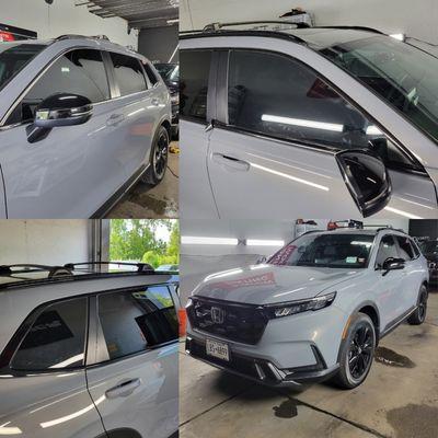 Honda Crv in for full Tint Sides and rear in Ceramic + Full Black out trim (grille, Fog bezels, emblems and Side window trim)