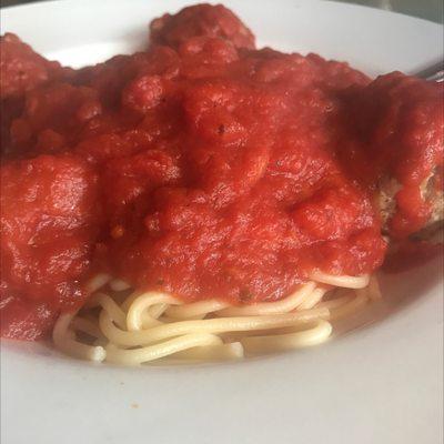 Spaghetti and meatballs in marinara sauce