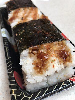 Sono doesn't play with their spam masubis! Fully loaded with two rice layers, spam slab, and seaweed! Yummy!