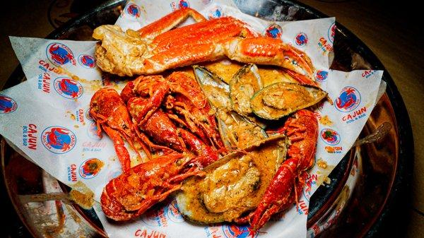 Seafood Boil - Crawfish & Mussels