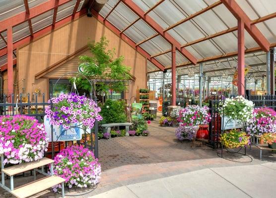 There are comfortable shopping spaces at Sargent's. Browse through many covered areas during bad weather days.