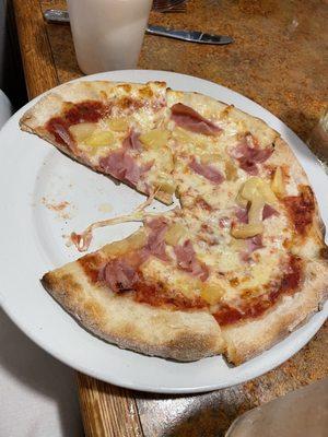 Personal Hawaiian Pizza.