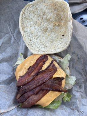 Excellent Bacon Cheeseburger