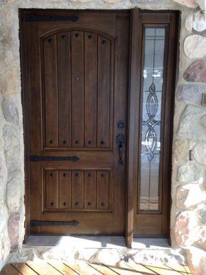 entry door w/ decorative hardware & side lite