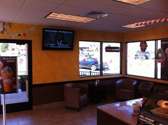 you know you're in Atlanta when the Dunkin on Piedmont has the TV on w/ Kasim Reed talking marriage equality. #home