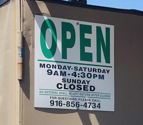 Santana recycling summer hours.