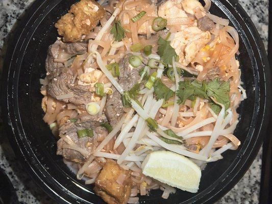 Pad Thai with Beef Brisket and Chicken