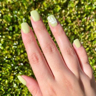 Dip manicure on natural nails