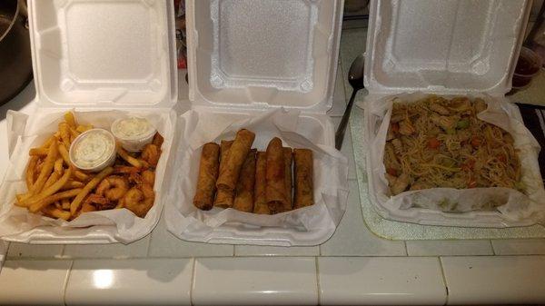 Fried shrimp, Lumpia and Pancit w chicken