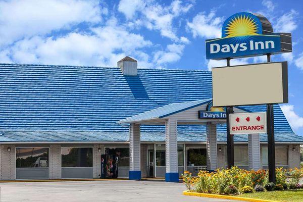 Welcome to the Days Inn Seymour