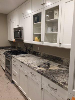 Narrow backsplash around the rest of the kitchen