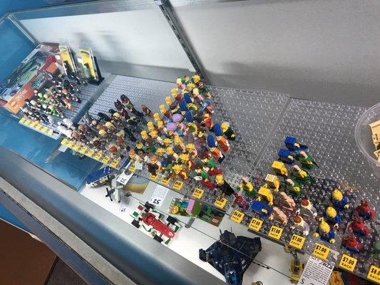 Spongebob, Simpsons, Lord of the Rings, and Harry Potters Minifigs all in one case