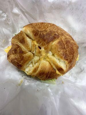 Croissant egg sandwich