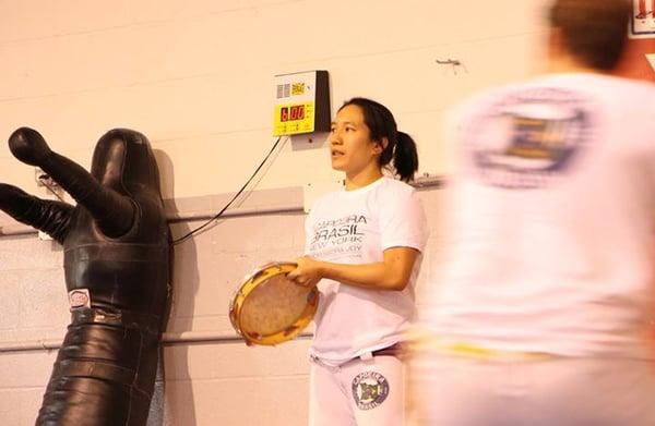 Professora Joy teaching a workshop in Ohio