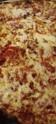 Sicilian Cheese pizza with bacon