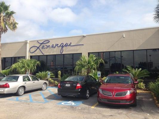 Lamarque Ford dealership