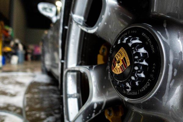 Porsche 911 Turbo S full exterior hand wash and touch-less dry