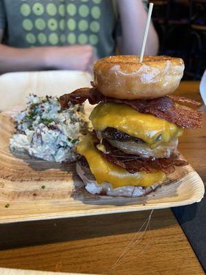 Double D burger - burger between 3 donuts