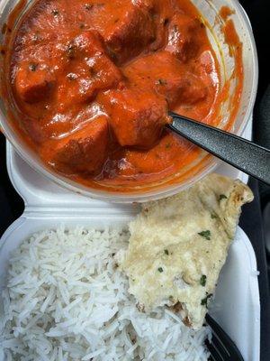 Butter Chicken, Garlic naan & rice (comes w chicken)