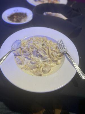 Fettuccine Alfredo with chicken