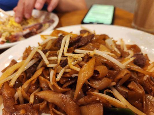 Beef chow fun dried style