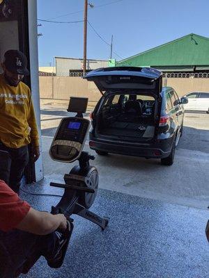 Helpers to put the machines in your car