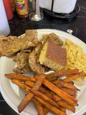 Riblets, sweet potato fries, Mac & cheese