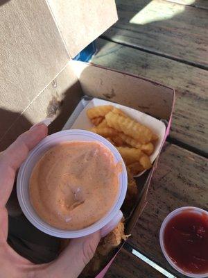 75¢ fry sauce that isn't worth it