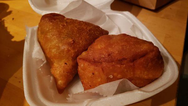 Vegetable samosa ($5). Vegan by default. Fine, but nothing special.