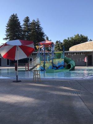 Great local place for kids swimming & splashing!