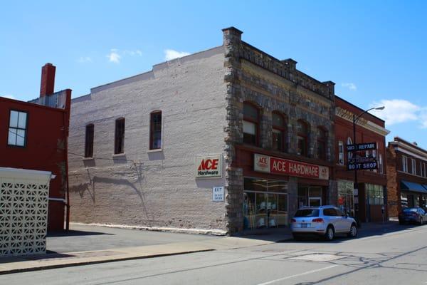 Front Entrance off Pearl Street.