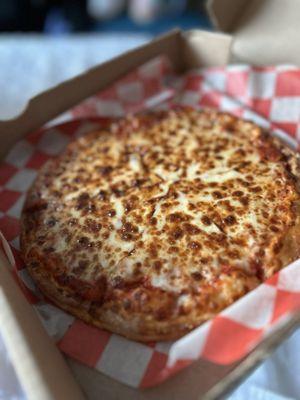 Small cheese pizza.