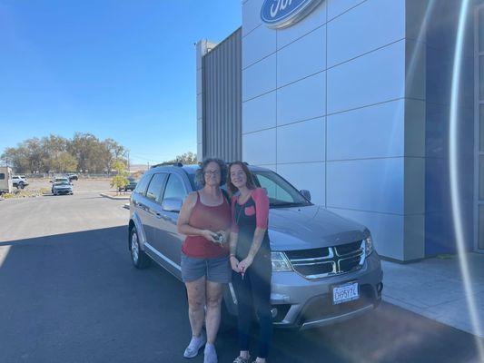 Another happy buyer!!!

#SusanvilleAutoCenter #Dodge #SusanvilleCalifornia #LassenCounty #California #VehiclesWithoutLimits